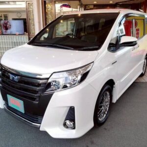 Toyota NOAH - Used 2016 - $ 4360